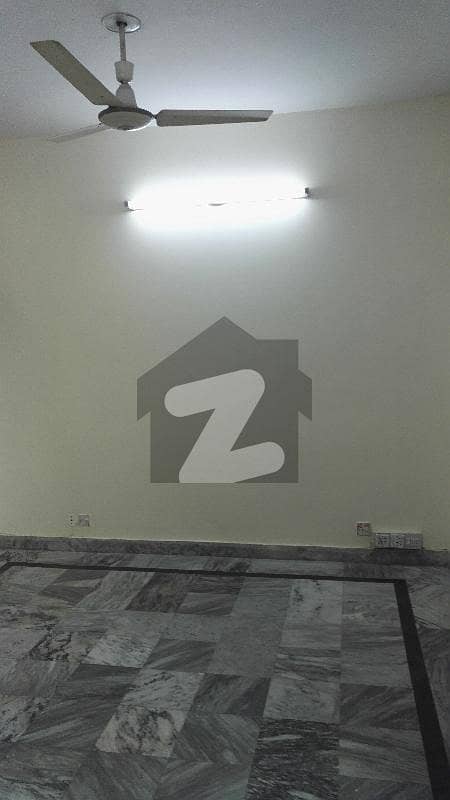 08-Marla 02-Bedroom's Lower Portion Available For Rent in PAF Colony Lahore.