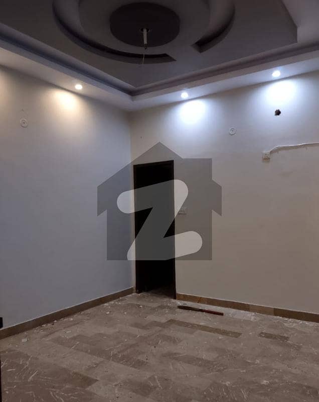 Stunning 900 Square Feet Upper Portion In North Karachi - Sector 5-C/1 Available