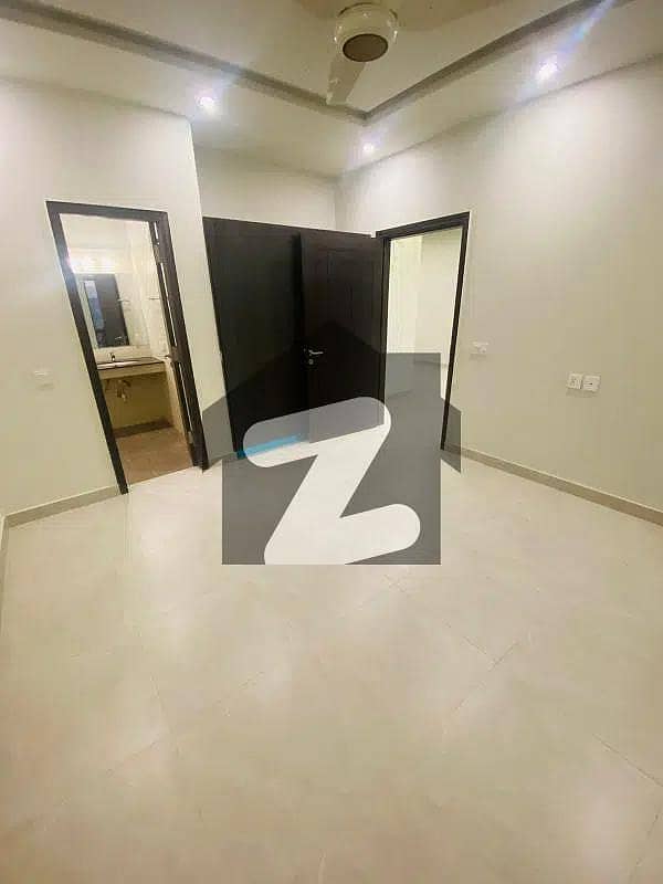 F-17 Multi Apartment Available For Rent