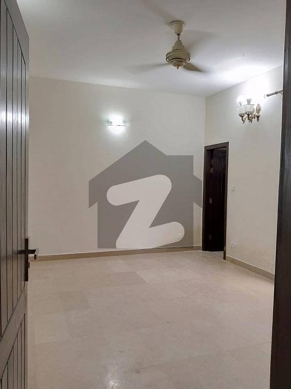 35x70 Upper Portion For Rent In G-13/4 35x70 Upper Portion For Rent In G-13/4