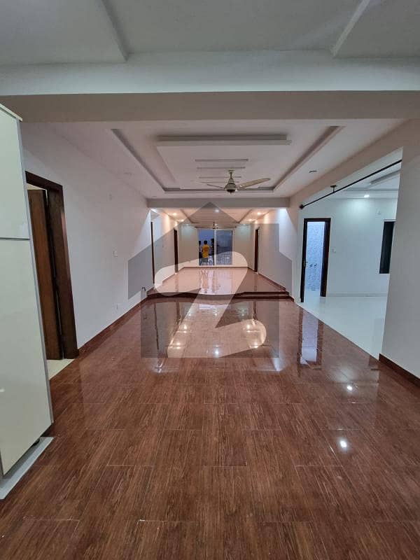 4 bed apartment available for rent in margalla hills E-11/1