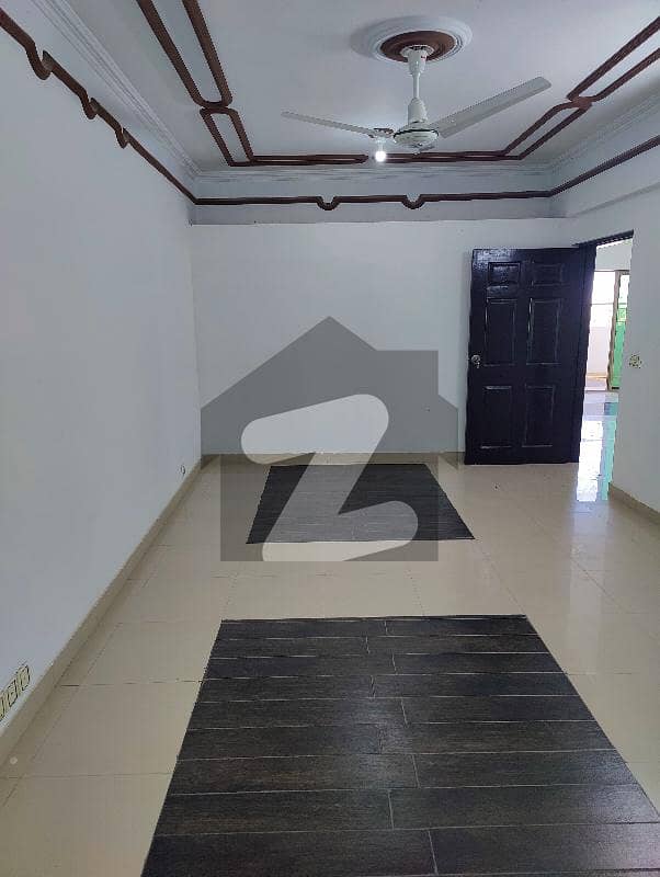 4 BED DD RENOVATED FLAT FOR RENT