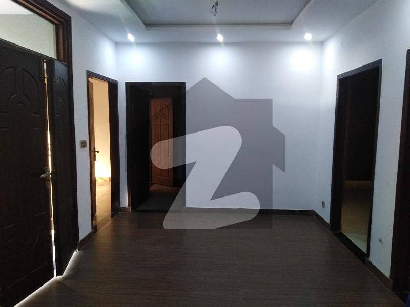 گلشنِِِ راوی ۔ بلاک ای گلشنِ راوی,لاہور میں 3 کمروں کا 5 مرلہ مکان 2.1 کروڑ میں برائے فروخت۔