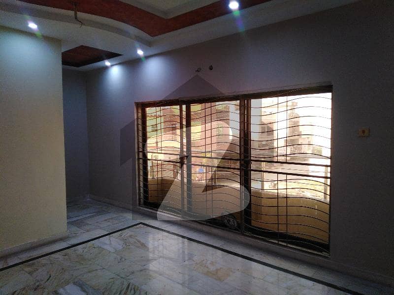 10 Marla House For rent In Lahore
