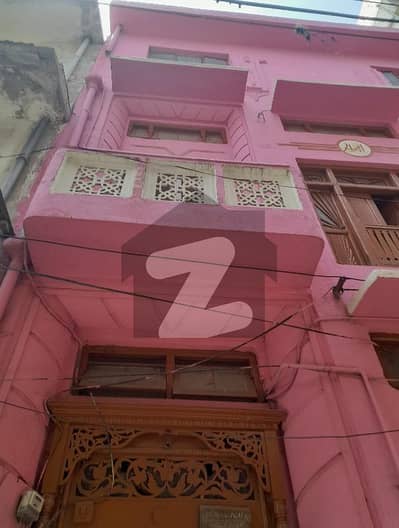 وارث خان راولپنڈی میں 6 کمروں کا 4 مرلہ مکان 2.5 کروڑ میں برائے فروخت۔