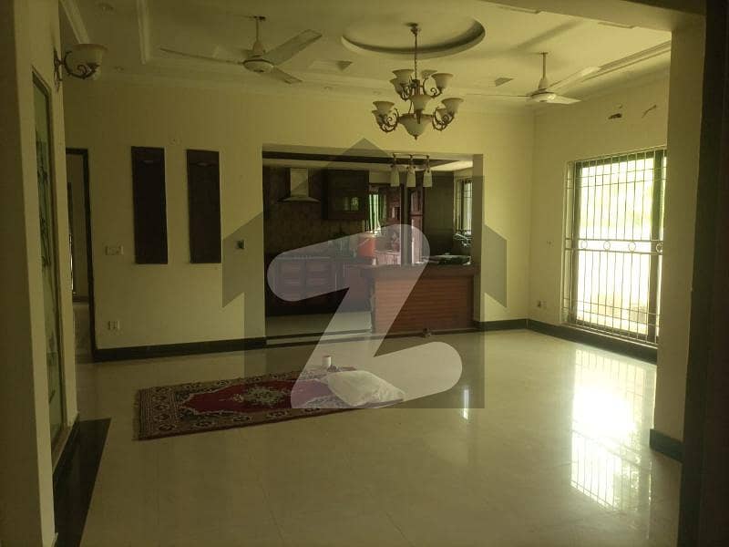 ڈی ایچ اے فیز 4 ڈیفنس (ڈی ایچ اے),لاہور میں 4 کمروں کا 11 مرلہ مکان 1.38 لاکھ میں کرایہ پر دستیاب ہے۔