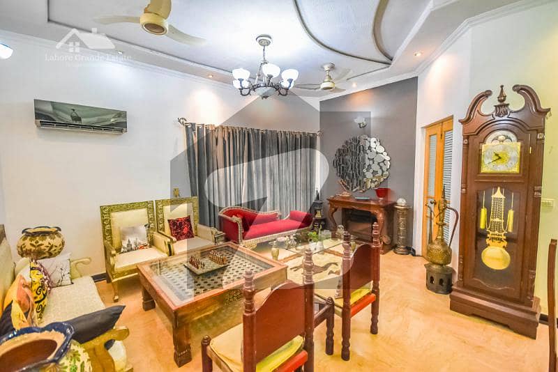 10 Marla Slightly Used Bungalow For Sale Near To Park And Phase 1 In Real Cottages Society Lahore