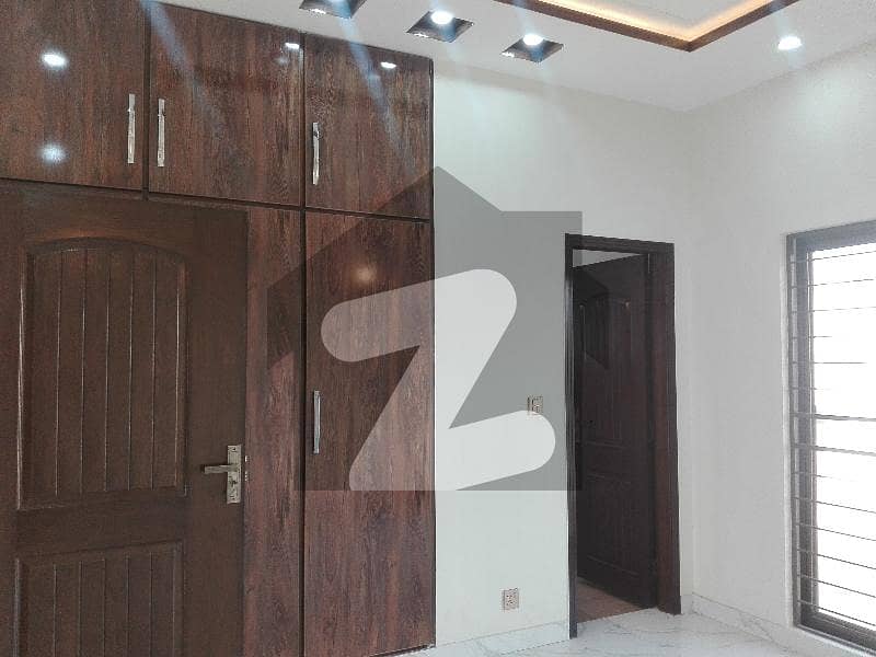 1 Marla Upper Portion available for rent in Wapda Town Phase 1 - Block H2 if you hurry