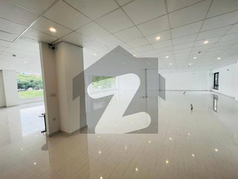 ایف ۔ 7 مرکز ایف ۔ 7,اسلام آباد میں 12 مرلہ دفتر 7.0 لاکھ میں کرایہ پر دستیاب ہے۔