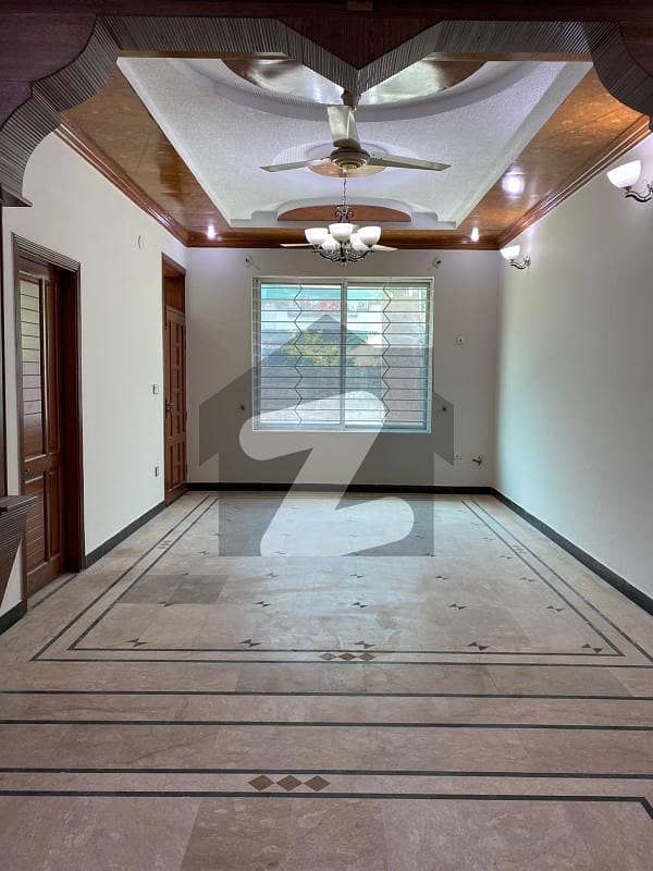 In jinnah garden 10marla ground floor 3bedroom rent 45000 Jinnah