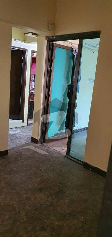 2nd Floor Boundry Wall Project Flat For Rent Near Akhtar Eye Hospital