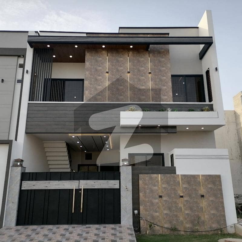 Stunning and affordable House available for sale in Jeewan City - Phase 6