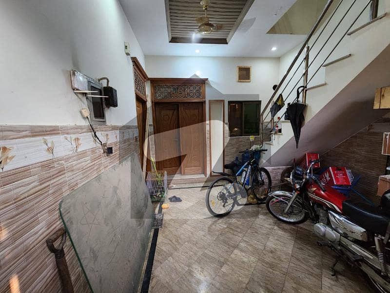 لاہور میڈیکل ہاؤسنگ سوسائٹی لاہور میں 6 کمروں کا 5 مرلہ مکان 1.7 کروڑ میں برائے فروخت۔