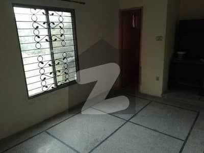 17 Marla Upper Portion For Rent In Pcsir Phase 1