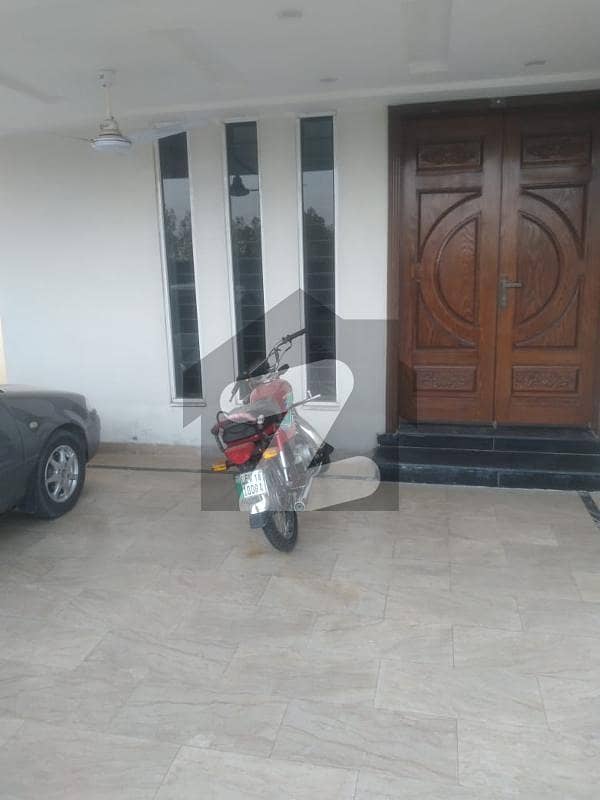 10 Marla Lower Portion For Rent In Sector C Bahria Town,Lahore