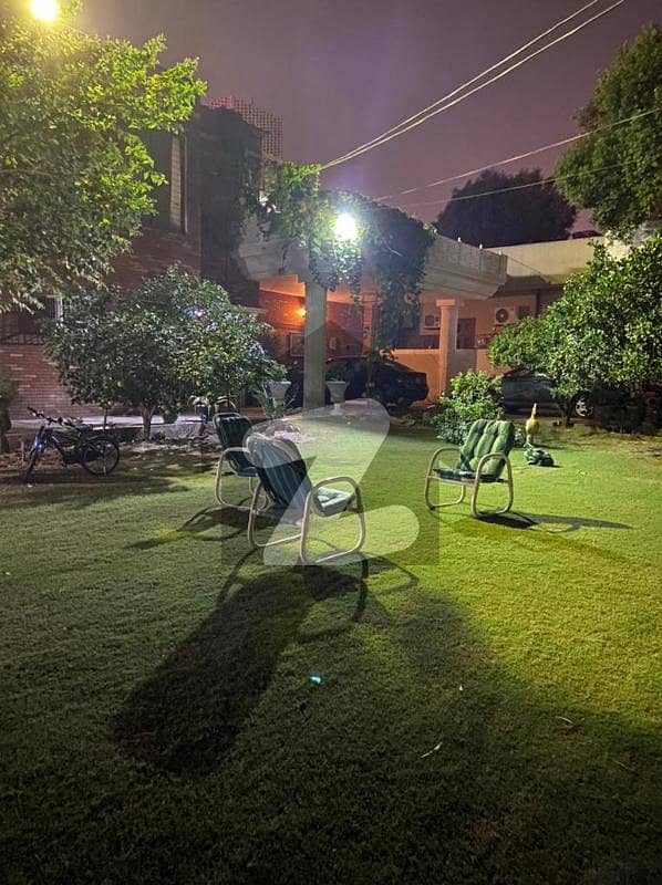 ماڈل ٹاؤن لِنک روڈ ماڈل ٹاؤن,لاہور میں 6 کمروں کا 2 کنال مکان 12.0 کروڑ میں برائے فروخت۔
