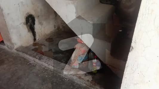 کاہنہ لاہور میں 3 کمروں کا 2 مرلہ مکان 21.0 لاکھ میں برائے فروخت۔