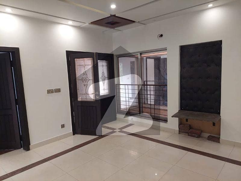 1 KANAL SLIGHTLY USED HOUSE FOR SALE IN RAFI BLOCK BAHRIA TOWN LAHORE
