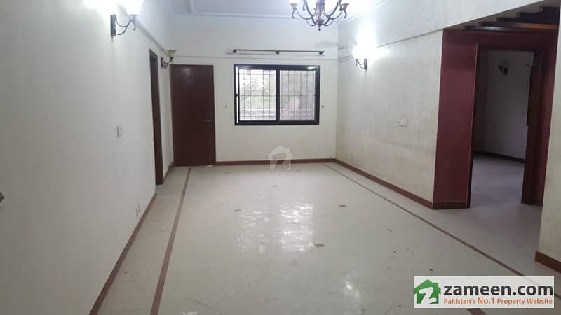 2200 Sq. Ft 4 Bedrooms Apartment For Sale In Bath Island Karachi