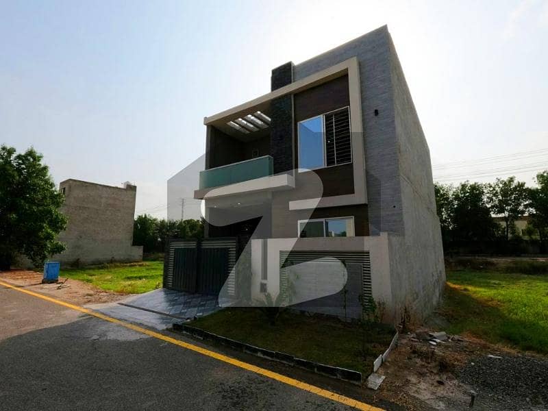 6 Marla House In Central Palm City Block D For sale Palm City Block