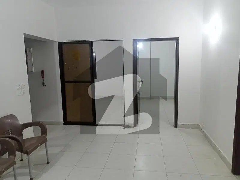 2 Bed Drawing Dining 1200 Sq Ft Flat For Rent At nazimabad 3
