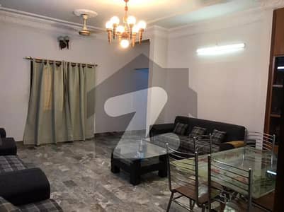 گلشنِ شمیم گلبرگ ٹاؤن,کراچی میں 2 کمروں کا 6 مرلہ بالائی پورشن 1.2 کروڑ میں برائے فروخت۔