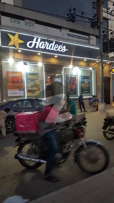 خیابانِ شہباز ڈی ایچ اے فیز 6,ڈی ایچ اے,کراچی میں 8 مرلہ دکان 5.5 لاکھ میں کرایہ پر دستیاب ہے۔