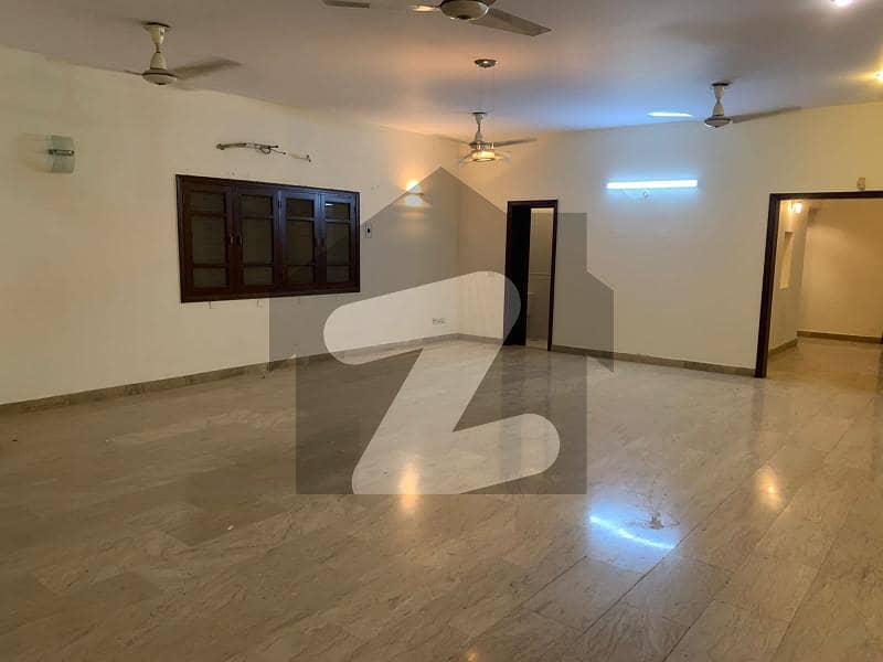 5994 Square Feet Upper Portion Is Available In Bukhari Commercial Area