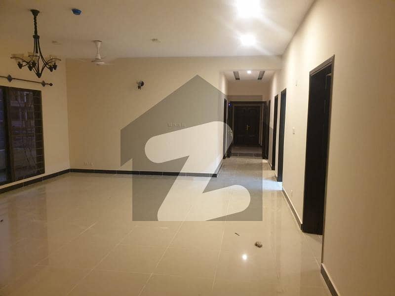 2700 Square Feet Flat Up For Sale In Askari 5 - Sector J