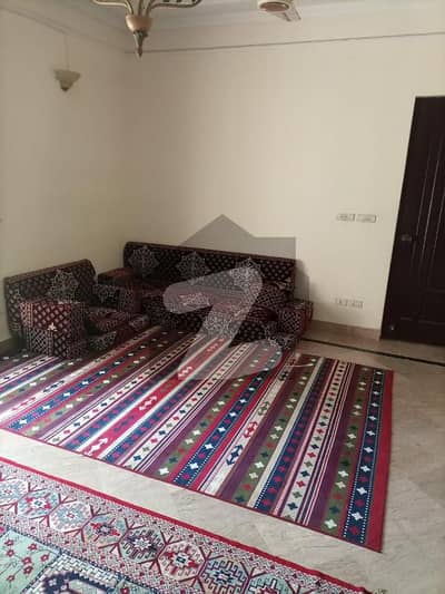 ویلینشیاء ۔ بلاک ایل ویلینشیاء ہاؤسنگ سوسائٹی,لاہور میں 4 کمروں کا 17 مرلہ مکان 1.3 لاکھ میں کرایہ پر دستیاب ہے۔