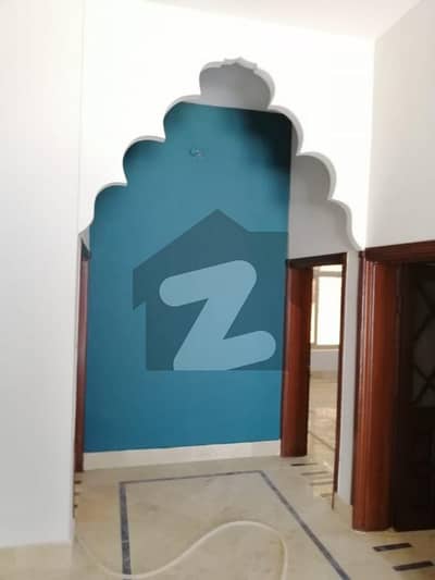 ماڈل ٹاؤن رحیم یار خان میں 4 کمروں کا 12 مرلہ مکان 3.75 کروڑ میں برائے فروخت۔