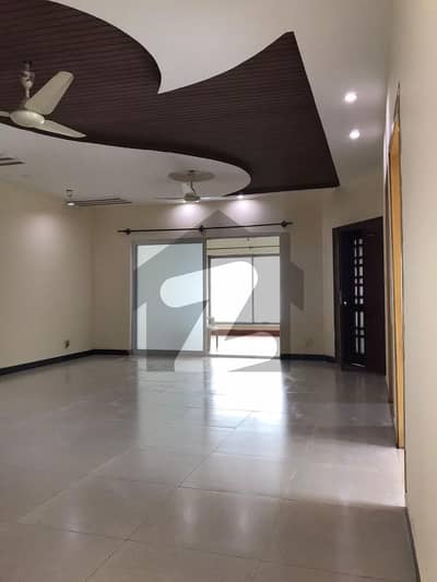10 Marla Upper Portion Available For rent In Bahria Town Phase 8 - Block G