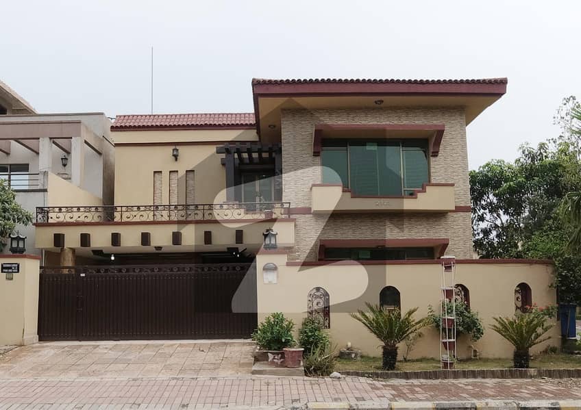 10 Marla House For rent In Bahria Town Phase 7