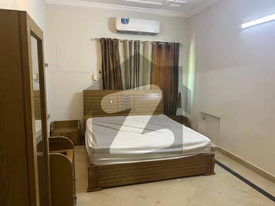 ایف ۔ 10 اسلام آباد میں 10 کمروں کا 2 کنال مکان 28.0 کروڑ میں برائے فروخت۔
