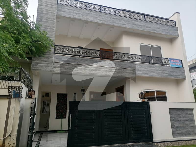 House Sized 7 Marla Is Available For sale In Pakistan Town - Phase 1
