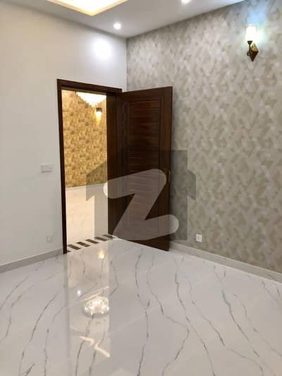 10 Marla Brand New Modern Luxurious House Available For Rent Bahria Town Lahore