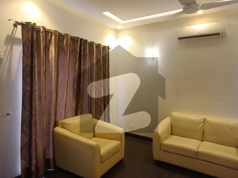Johar Town 1kanal Fully Furnished Upper Portion For Short and long time