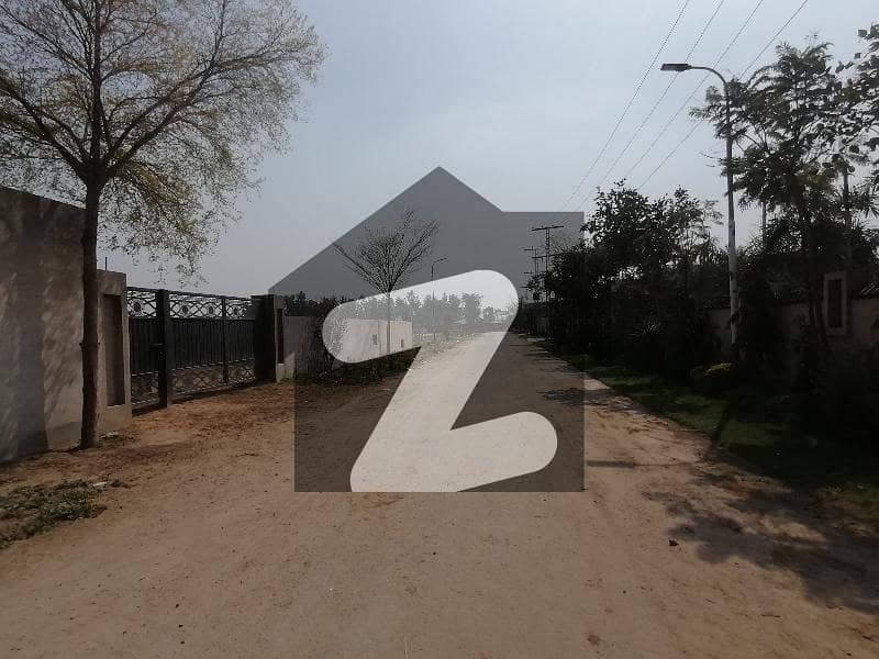 برکی روڈ کینٹ,لاہور میں 13 مرلہ رہائشی پلاٹ 90.0 لاکھ میں برائے فروخت۔