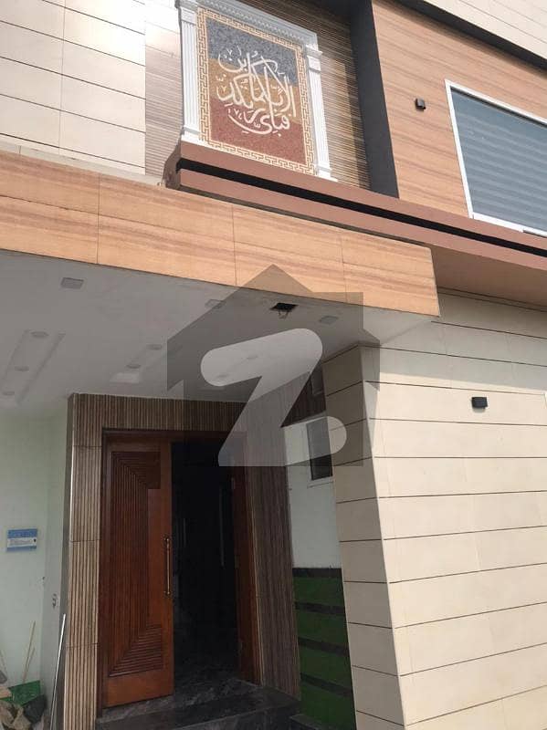 ONE KANAL BEAUTIFUL HOUSE FOR RENT DHA PHASE 7 V