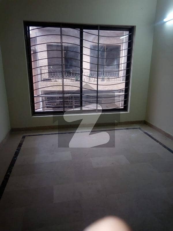 GREEN AVE 3 BED 2 KITCHEN 2 TV LOUNGE DOUBLE STORY 3M. 45000