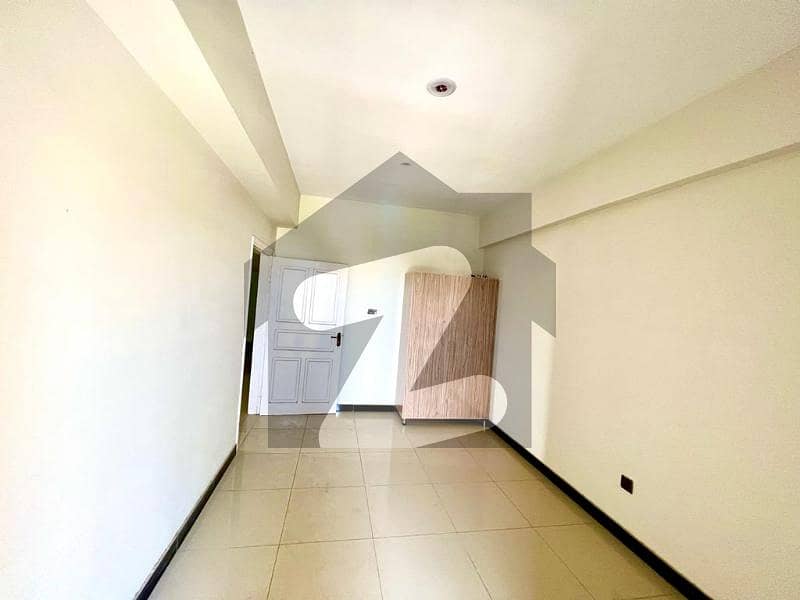 3 BEDROOM FLAT FOR SALE F-17 ISLAMABAD 1200 SQ FT SECOND FLOOR
