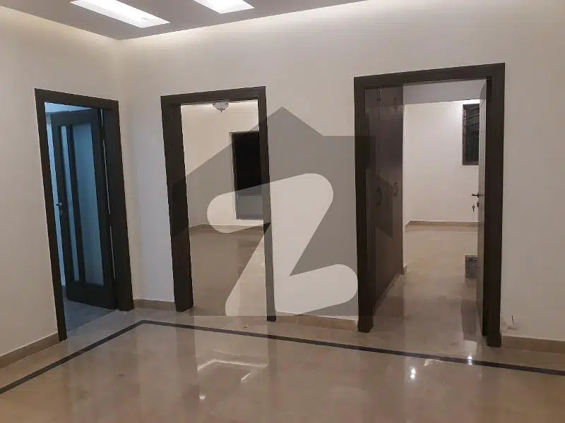 F-11 Markaz Beautiful 2 Bedroom Apartment Available For Sale In Islamabad