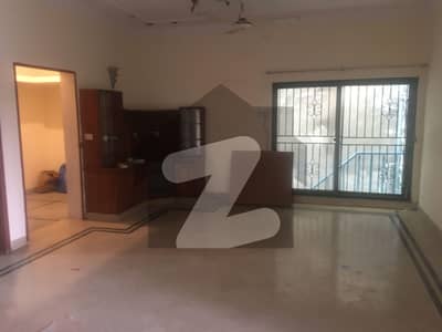 گارڈن ٹاؤن لاہور میں 4 کمروں کا 1 کنال مکان 7.0 کروڑ میں برائے فروخت۔