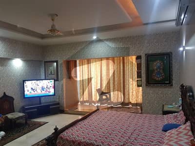 Lower Portion 10 Marla Available For Rent In Chambelli Block Bahria Town Lahore