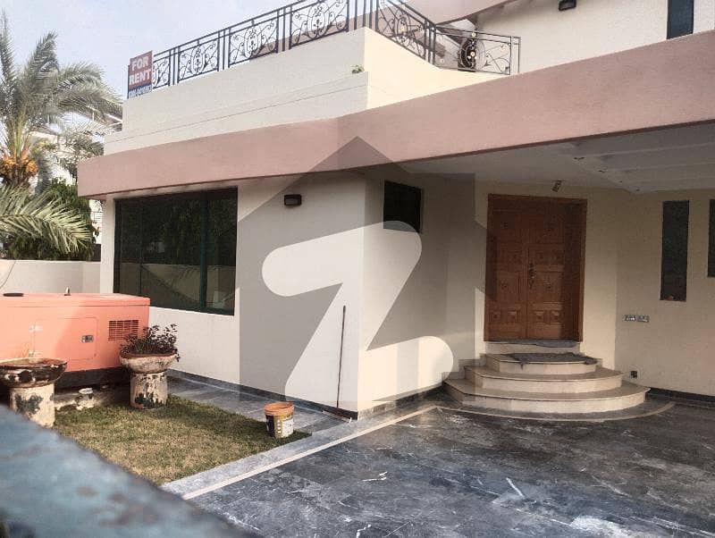 Lower PortionsFor Rent In Dha Phase 5 Lahore With Upper Lock With Kanal Lawn