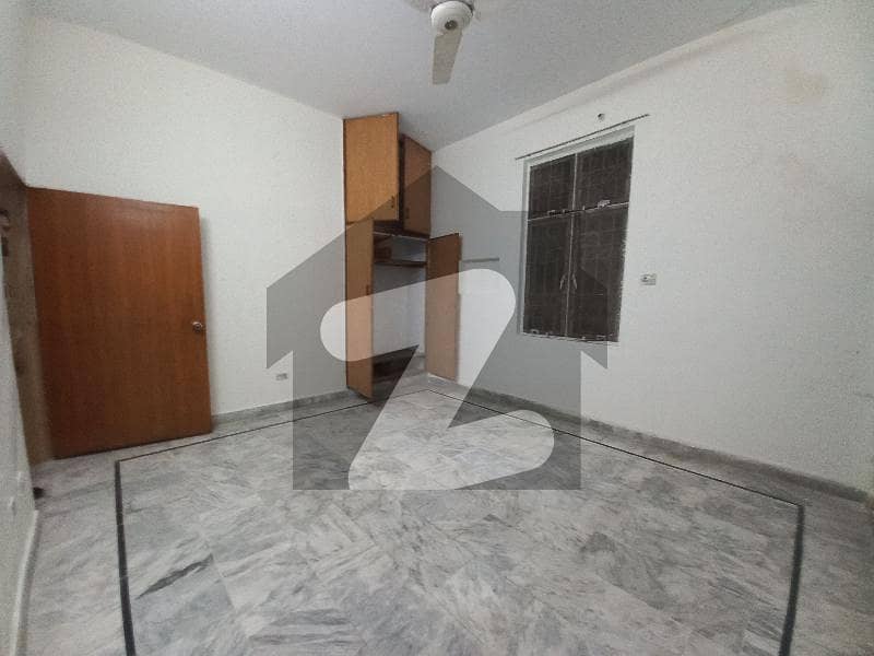 10 Marla Uper portion for rent lower portion locked in chinnab block Allama iqbal town Lahore