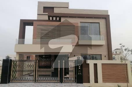 10 Marla House With Basement For Sale In Bahria Town Lahore