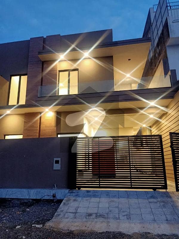 Newly constructed 6 Marla house in
 North Banigala, Islamabad