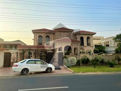2 Kanal Spanish Design House With 6 Beds, On 100 Feet Road In Valencia Town Lahore
