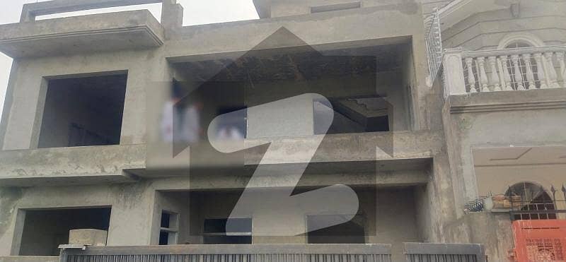 12 Marla Grey Structure House For Sale in G-16 Main Double Road Green Belt Islamabad